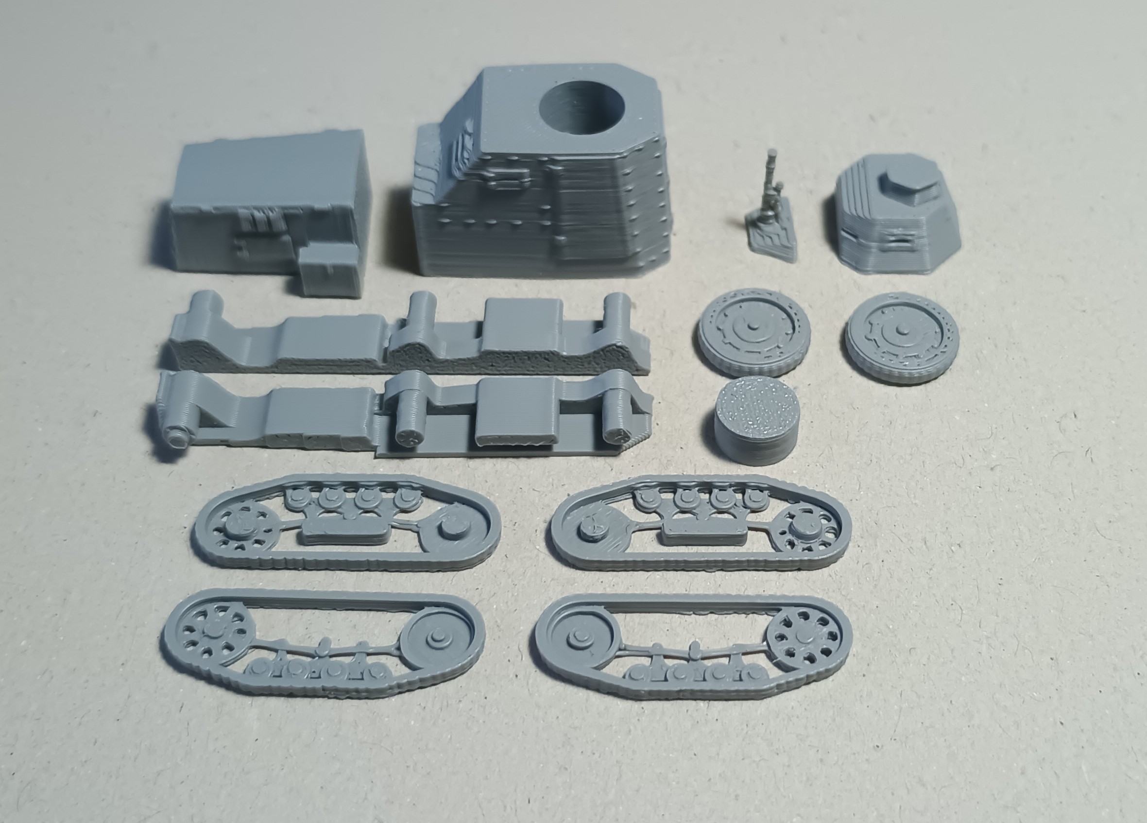 Samochód pancerny WZ.28 (późny) 1:72