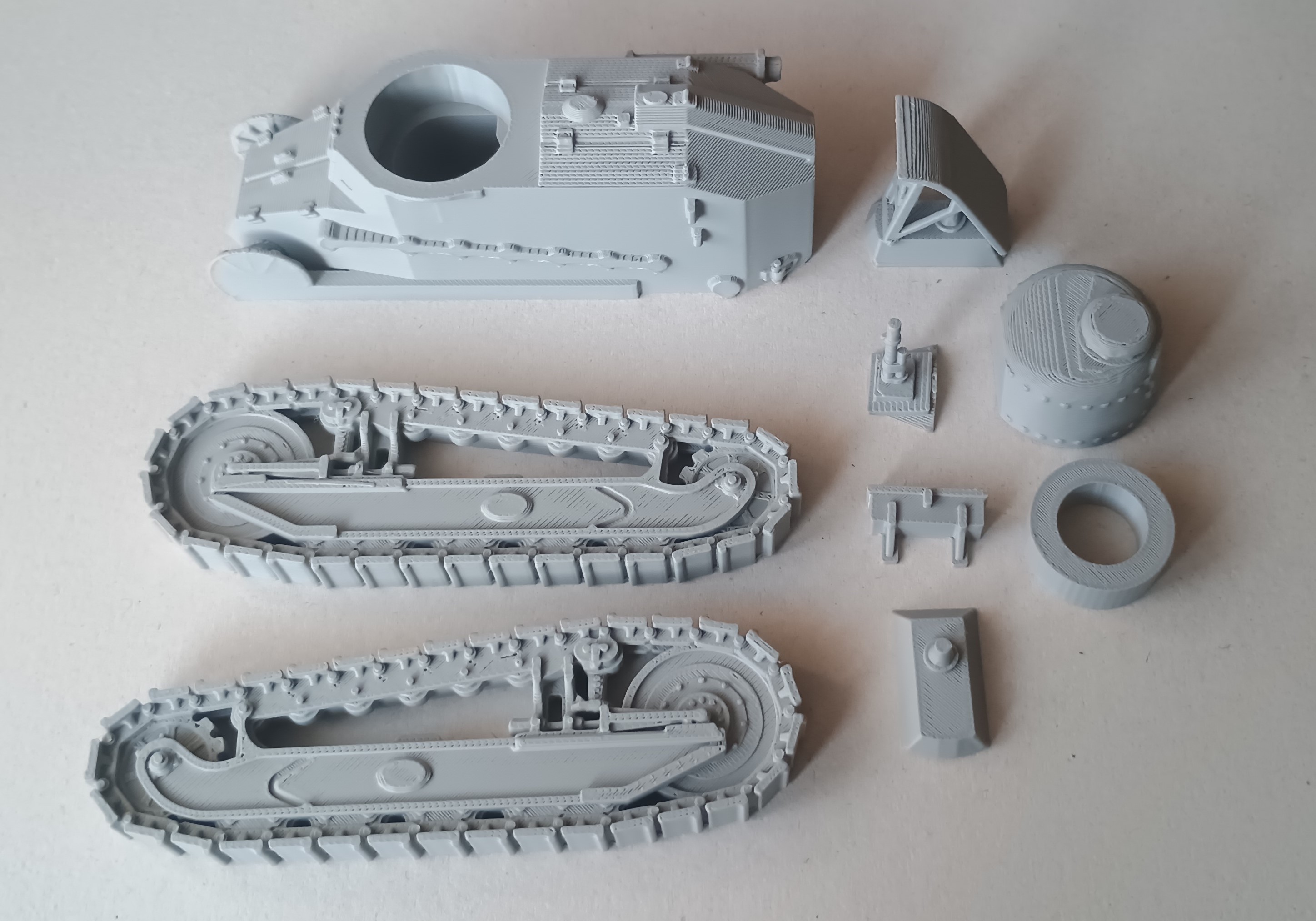 Renault FT17 (z wieżą okrągłą) - 1:35