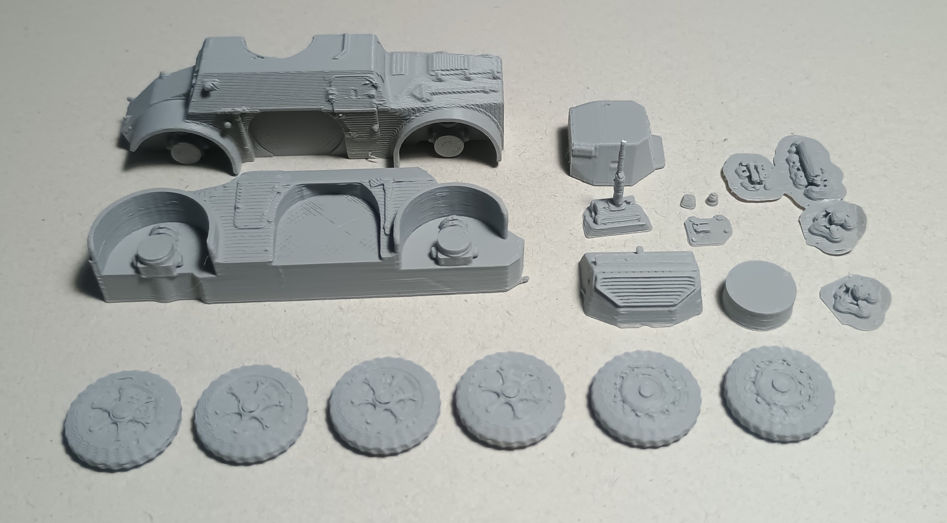 Samochód pancerny Autoblindo 41 (AB 41) 1:72
