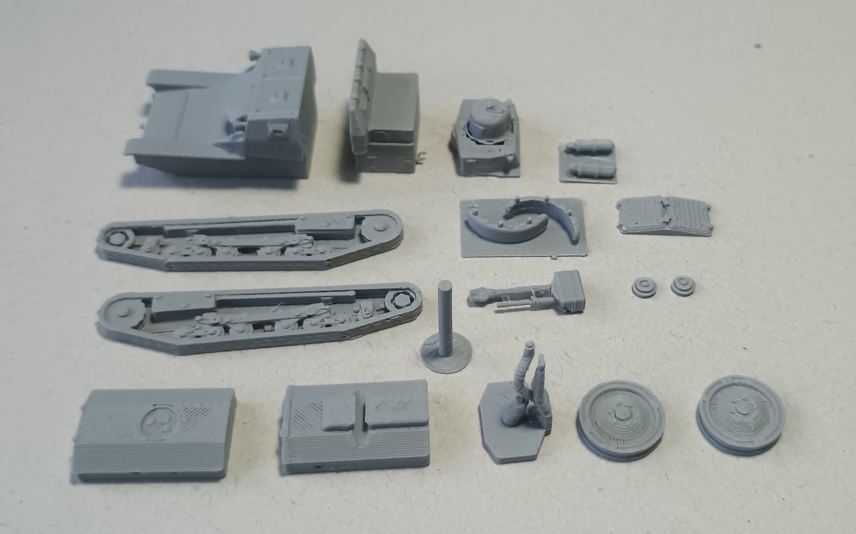 Tankietka L3/35 (CV-35) Lancia Fiamme 1:72