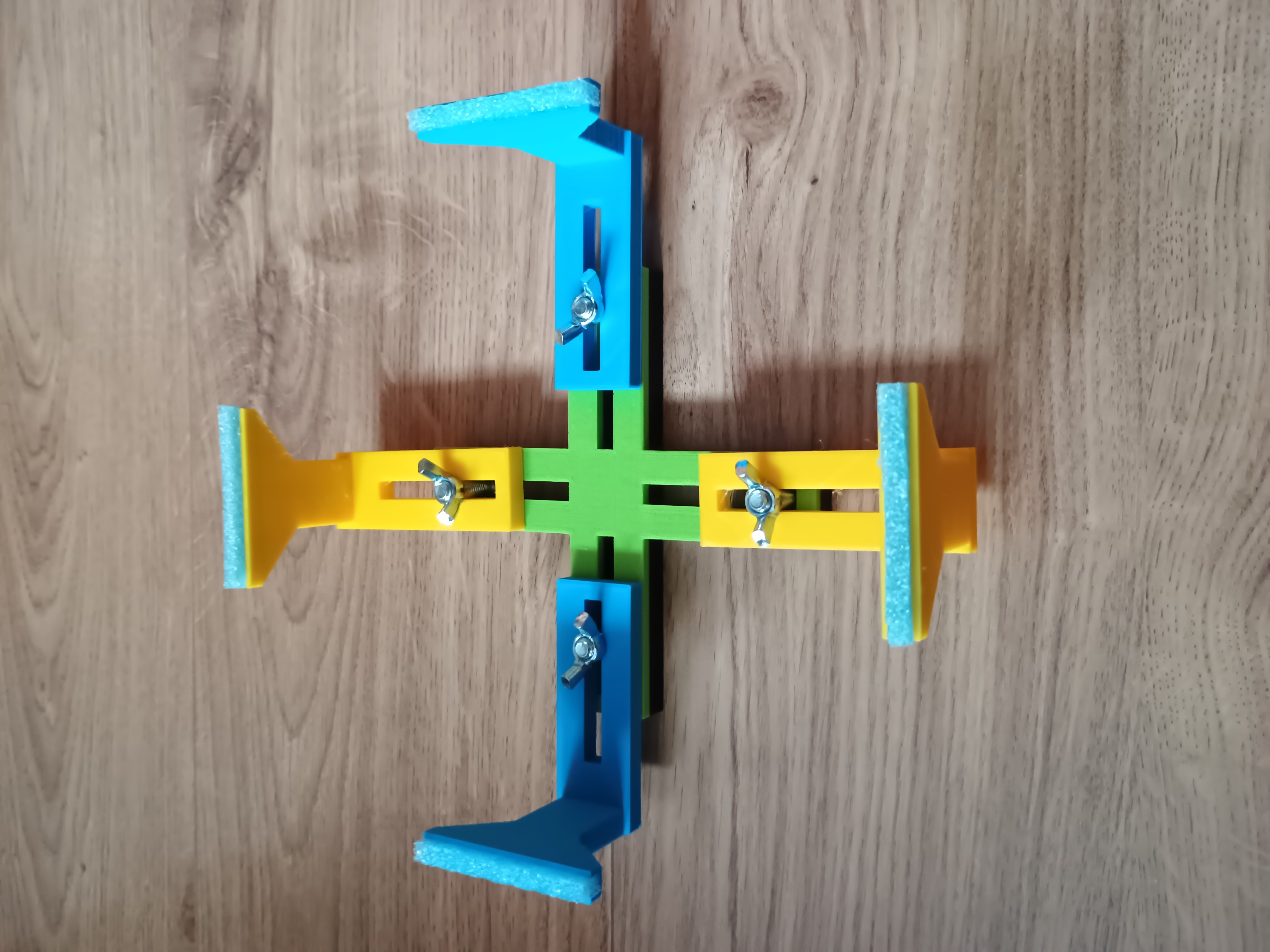 Stojak roboczy do modeli #1