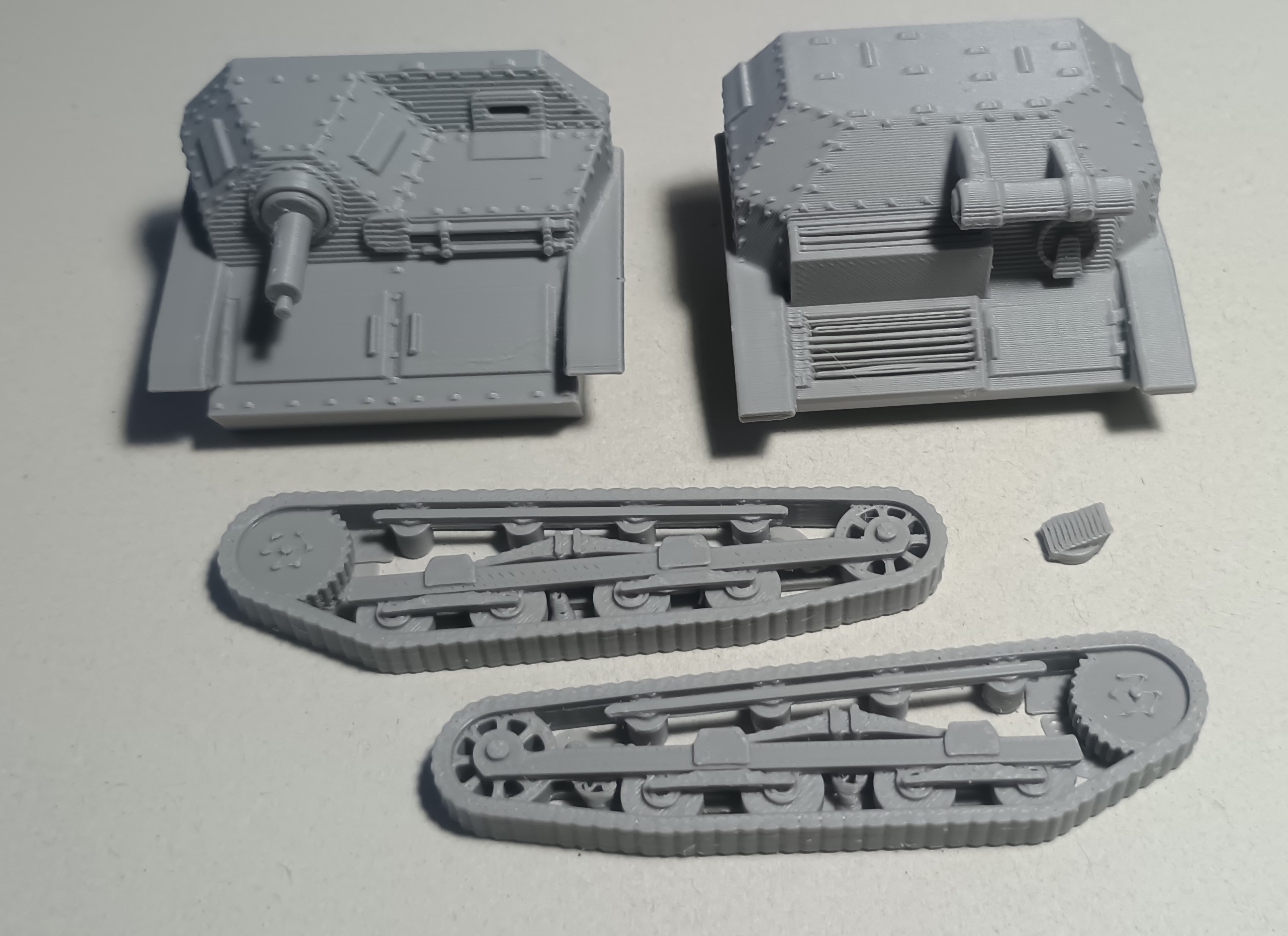 Tankietka TKS z km. Browning 7,9mm 1:35