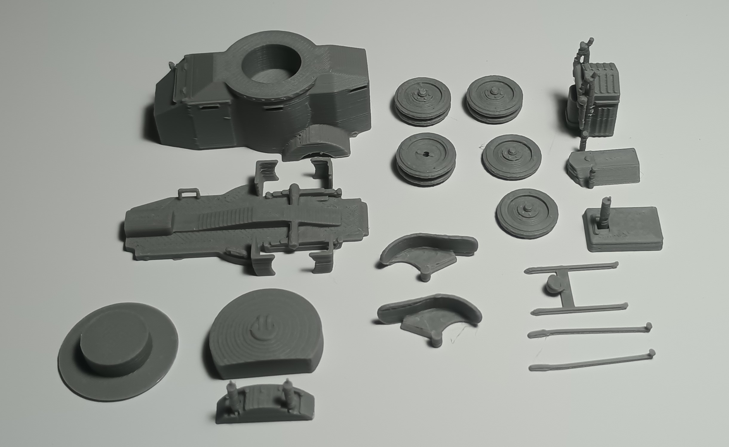 Samochód pancerny Lancia 1ZM 1:72